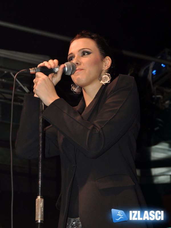 Natali Dizdar zapjevala pred prepunom Stereo dvoranom
